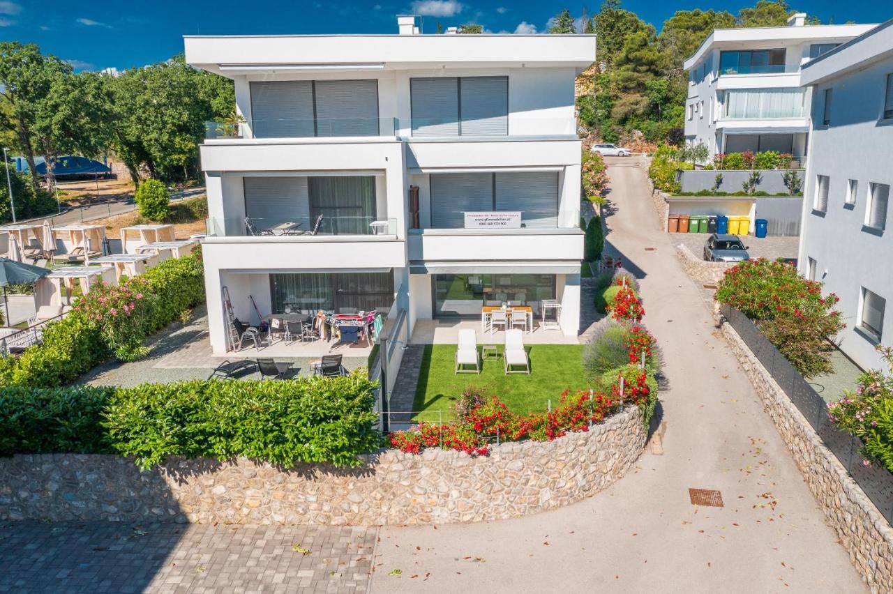 Apartments Vengust Малинска Экстерьер фото